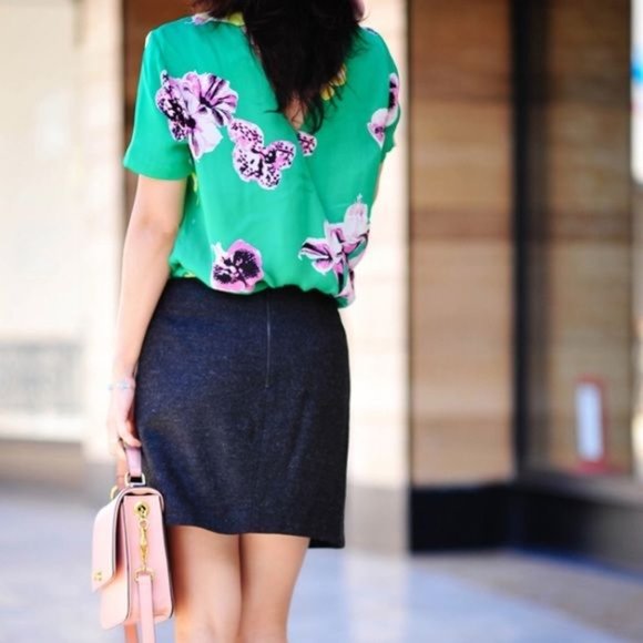 J.Crew Silk swoop Top in punk Floral - Picture 2 of 13